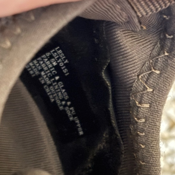 Shoes - Picture 13 of 13